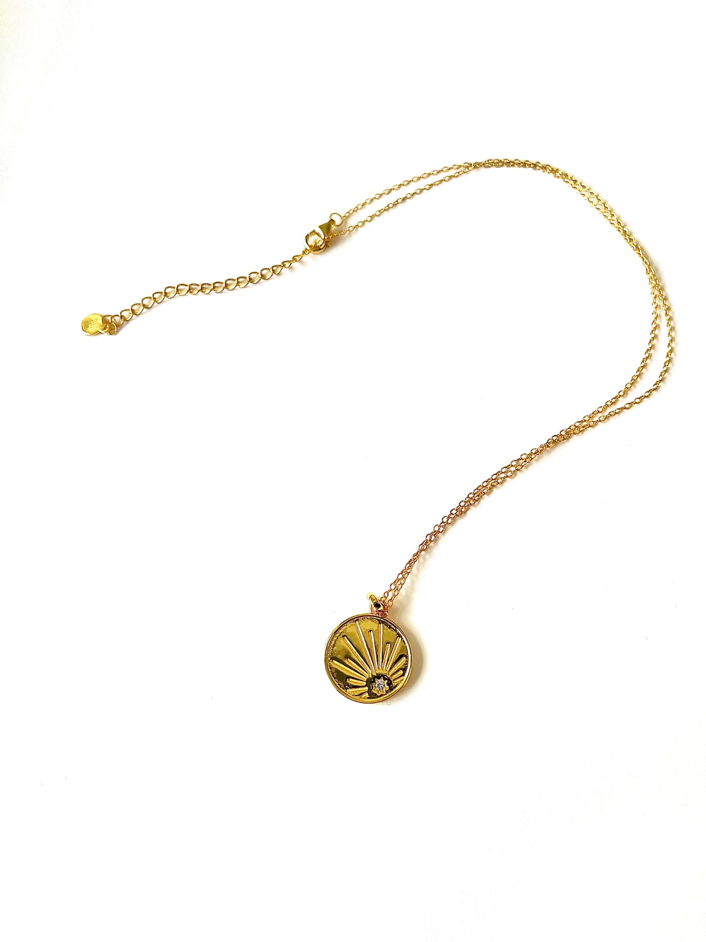 Pura Vida Pendant Necklace